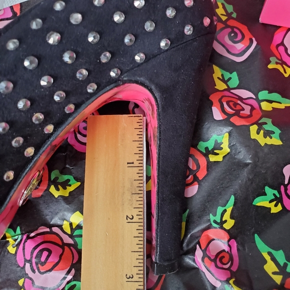 Betsey Johnson Carrie crystal heels - Picture 4 of 4